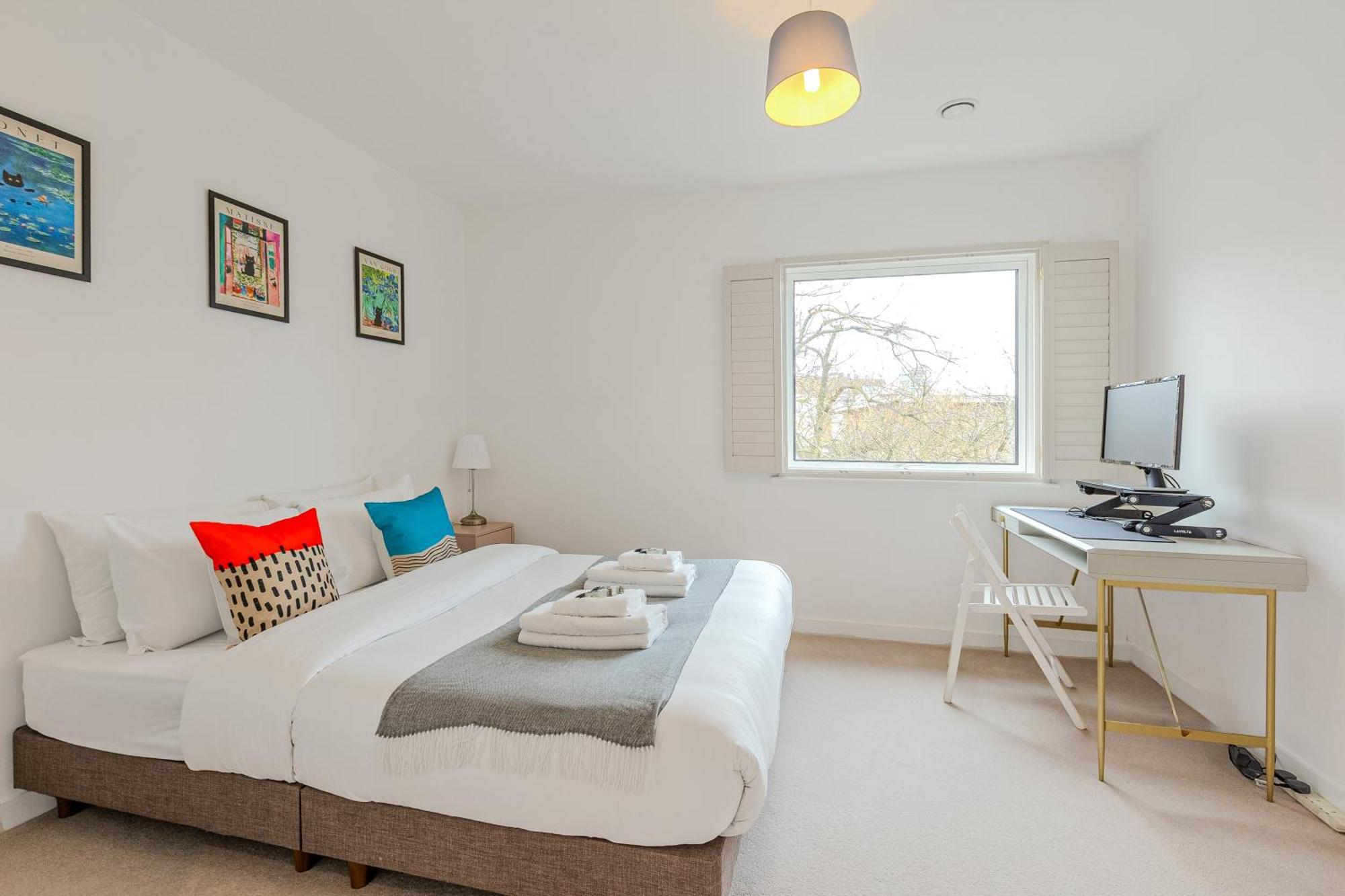 Spacious 2br With Balcony In Camberwell * Londres