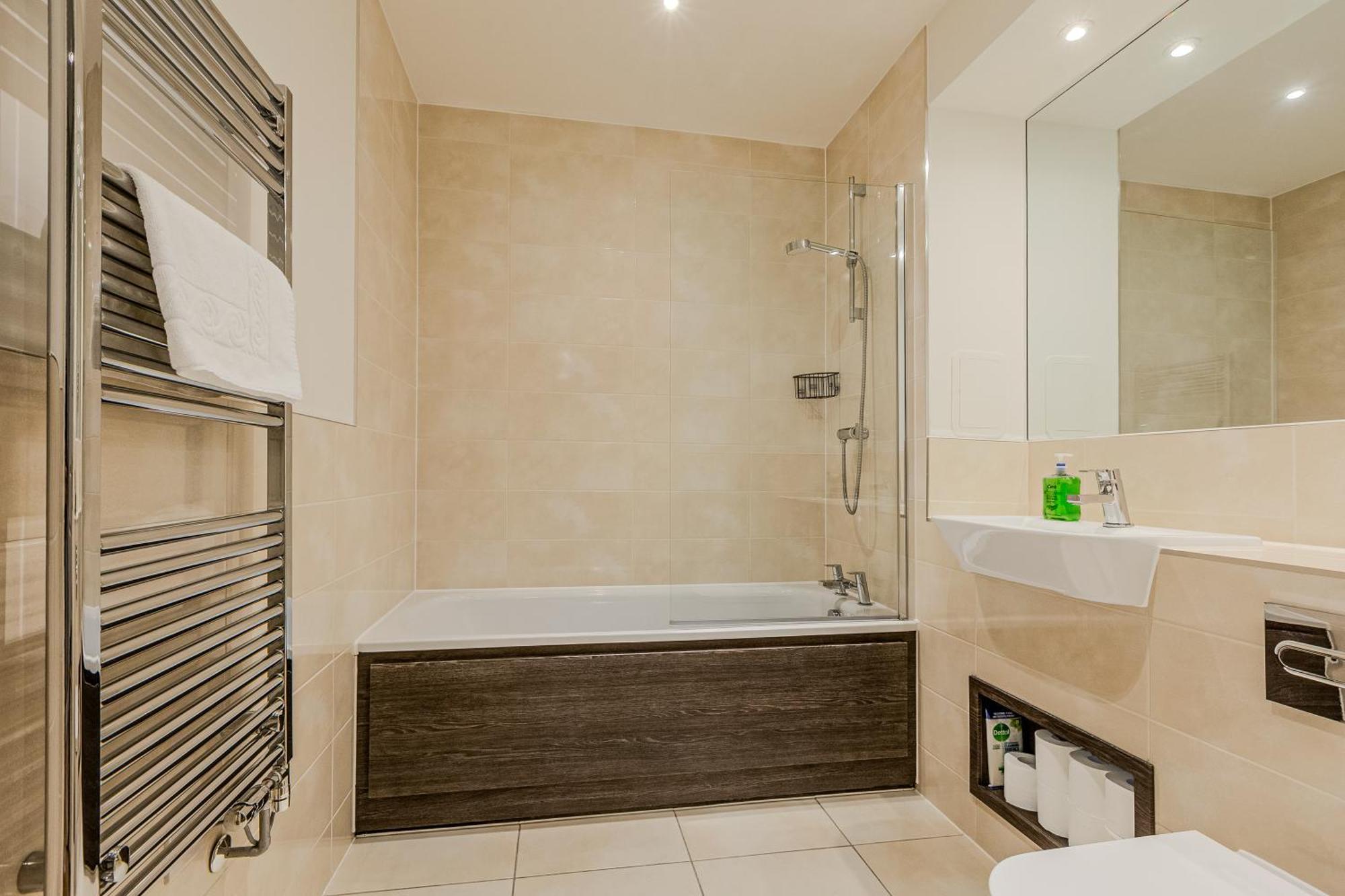 Spacious 2br With Balcony In Camberwell Londres